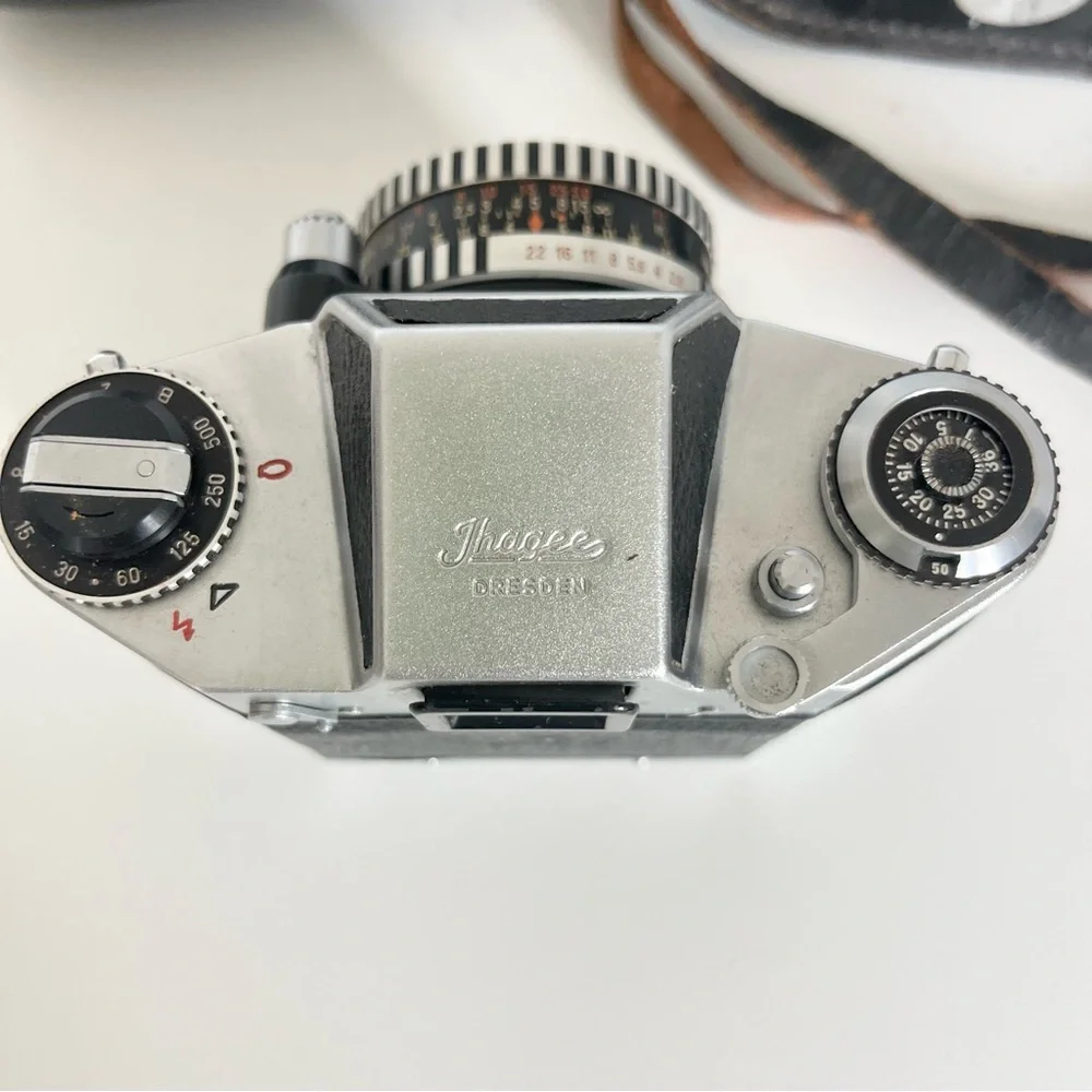 VTG Ihagee Dresden Exakta 500 35mm Camera Carl Zeiss Jena Tessar 50mm 1:2.8 Lens